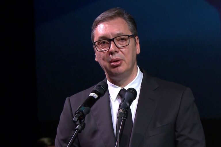 Vanredna sednica Vlade Srbije, Vučić: Putujem u UN da pokušam da sprečim rezoluciju o Srebrenici
