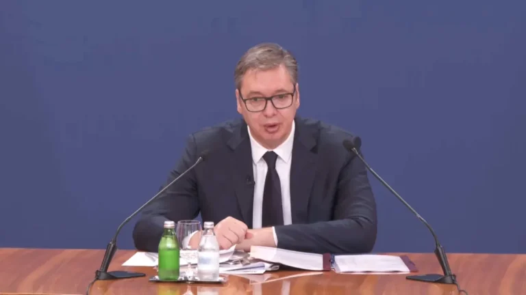 Vučić: Srbija zainteresovana za rusku vakcinu protiv onkoloških bolesti
