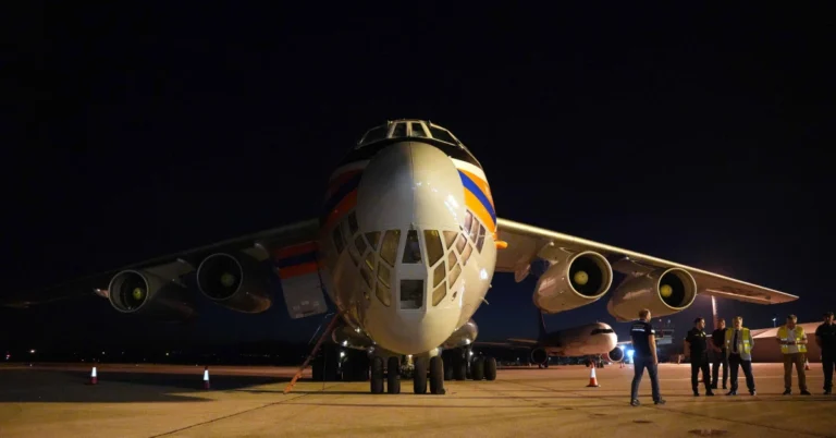 Ruski „Iljušin 76“ kao pomoć u borbi s požarom u Deliblatskoj peščari: O kakvom avionu je reč?
