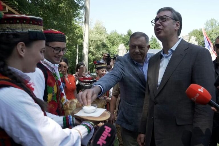 Iz BIH poruka da je „Vučić naučio da je Drina ipak granica“, iz Srbije odgovor: „Nije i nikada neće biti granica srpskog naroda“