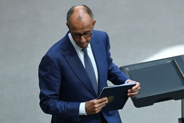 Merc optužio AfD za planiranje etničkog čišćenja pod parolom „remigracije“