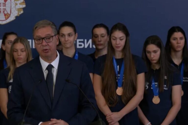 Terzić o prijemu kod Vučića: Ubeđen sam da je većina igračica bila takva zbog straha, a ne iz ubeđenja